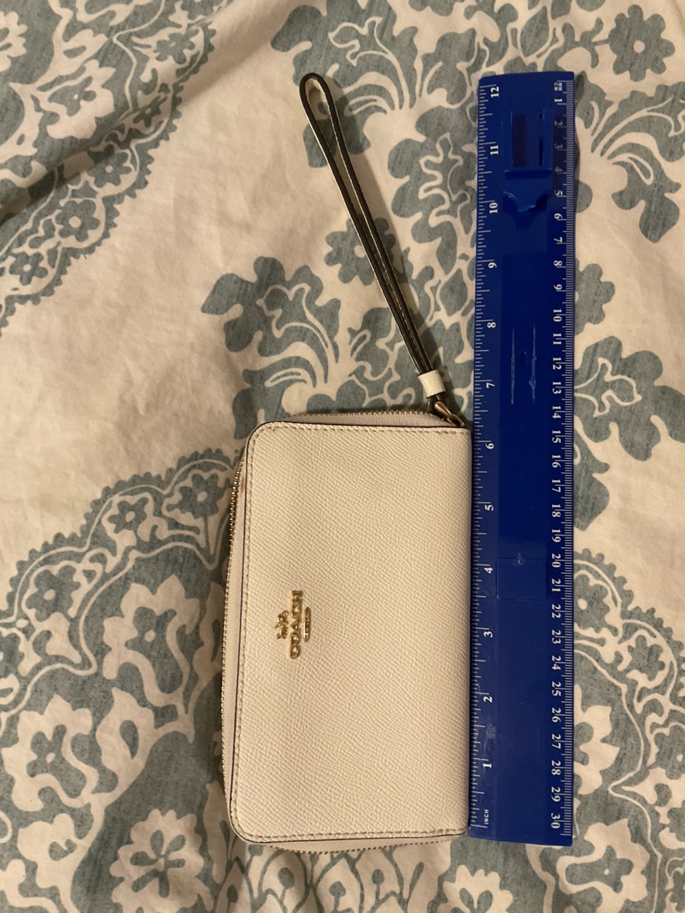 Coach Pebble Leather Zip Wallet Wristlet in White with Gold Logo